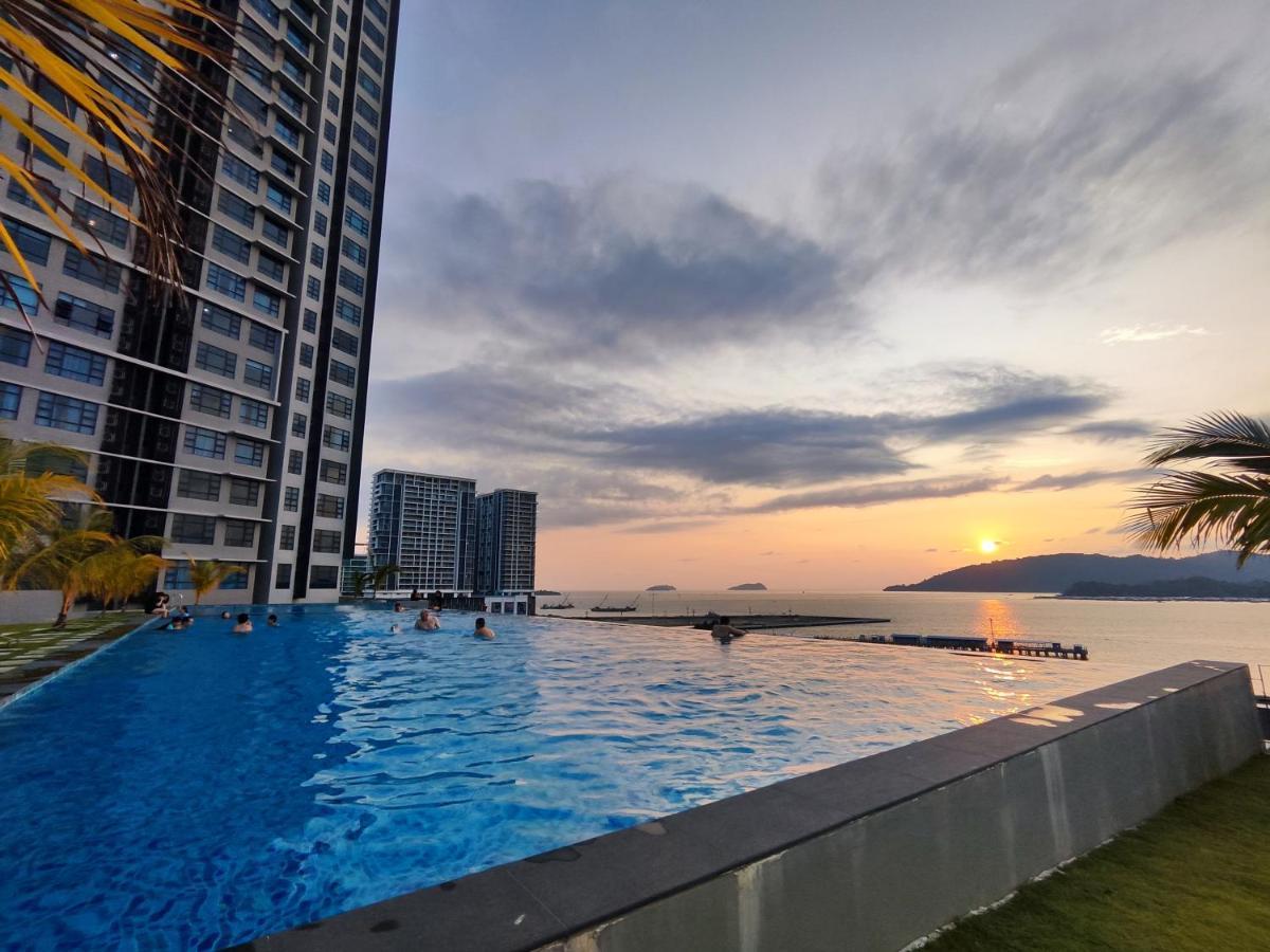 Jesselton Quay Suites コタキナバル エクステリア 写真