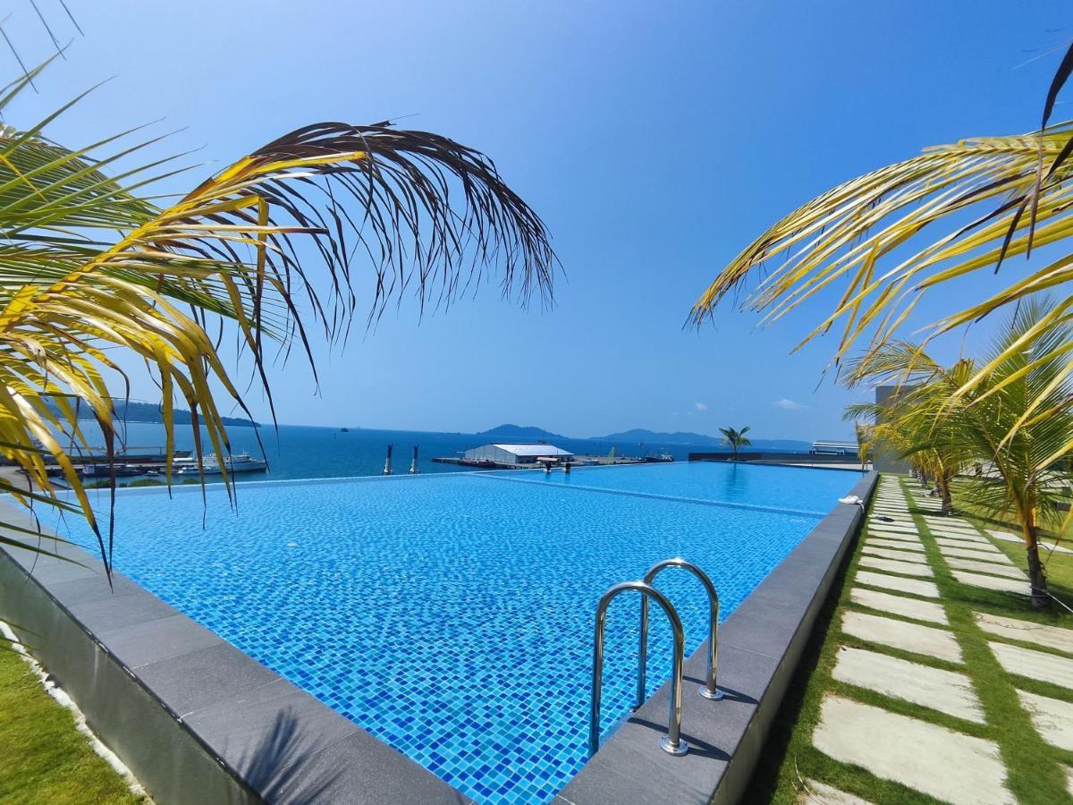 Jesselton Quay Suites コタキナバル エクステリア 写真